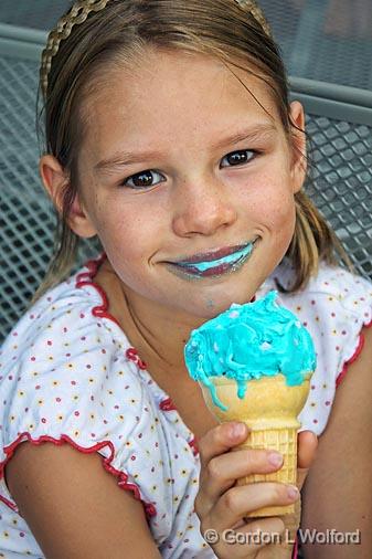 Messy Mouth_13277.jpg - Granddaughter Faith photographed at Perth, Ontario, Canada.